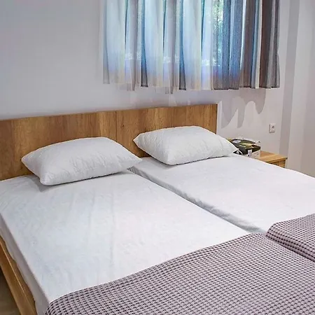 Milona House Apartment *